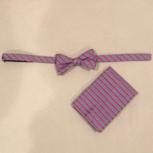 Izod Pre-Tied Bow Tie and Handkerchief Set